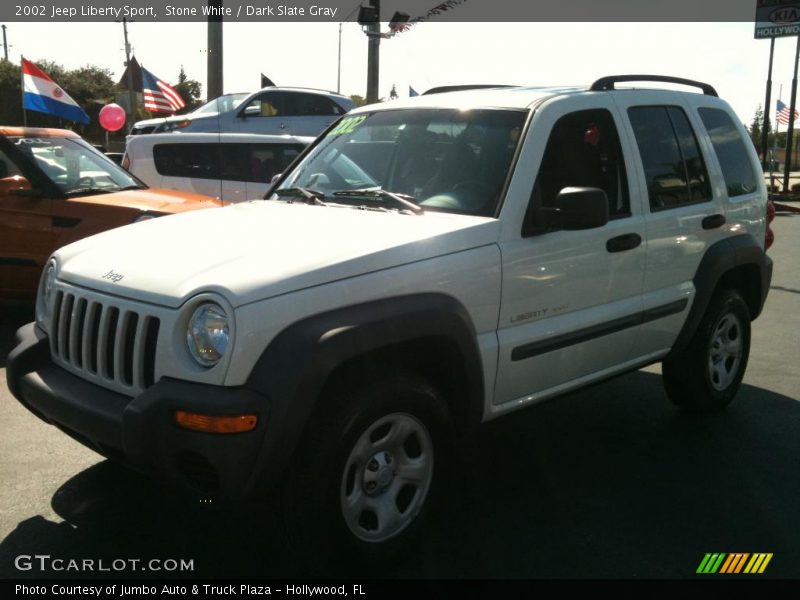 Stone White / Dark Slate Gray 2002 Jeep Liberty Sport