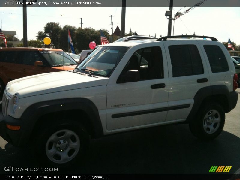 Stone White / Dark Slate Gray 2002 Jeep Liberty Sport