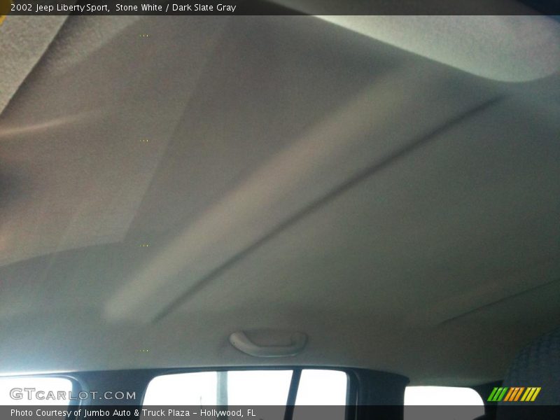 Stone White / Dark Slate Gray 2002 Jeep Liberty Sport