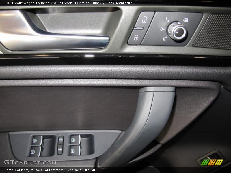 Controls of 2011 Touareg VR6 FSI Sport 4XMotion