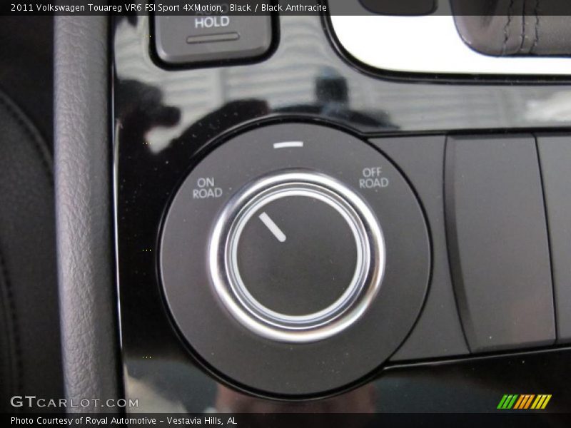 Controls of 2011 Touareg VR6 FSI Sport 4XMotion