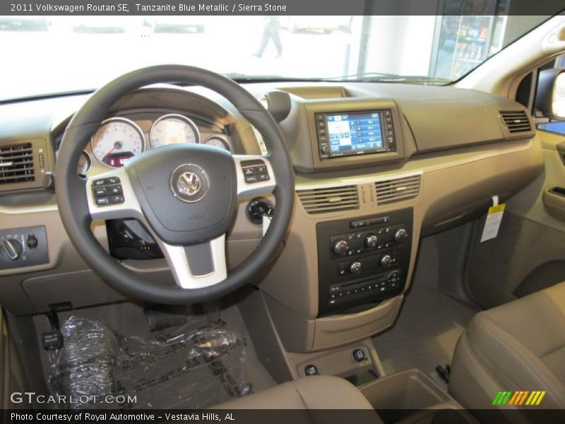  2011 Routan SE Sierra Stone Interior