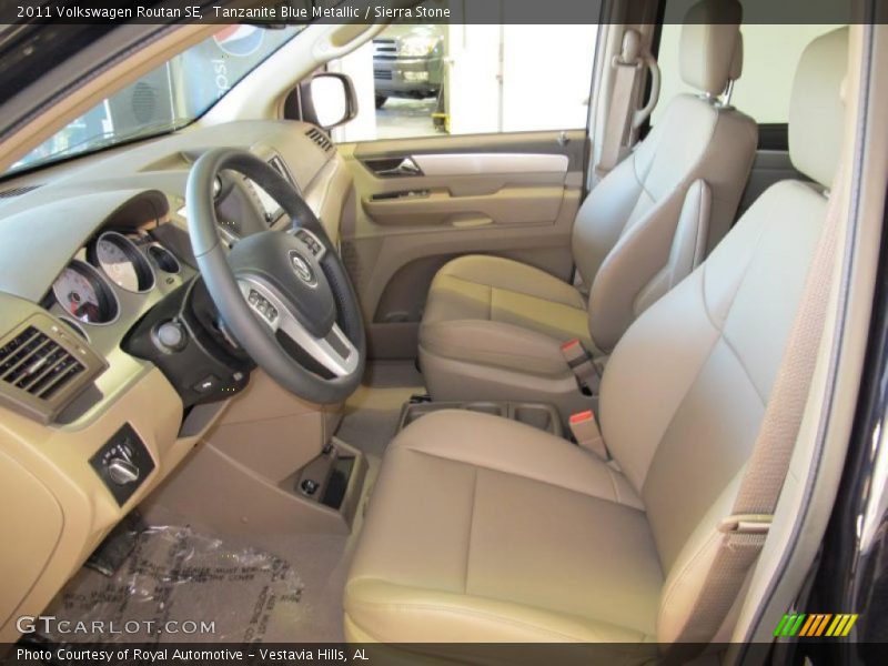  2011 Routan SE Sierra Stone Interior