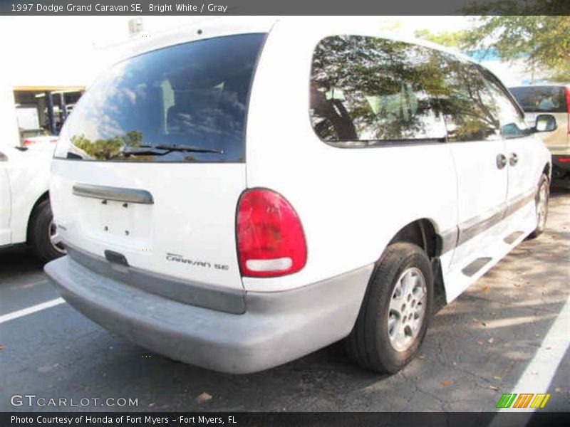Bright White / Gray 1997 Dodge Grand Caravan SE