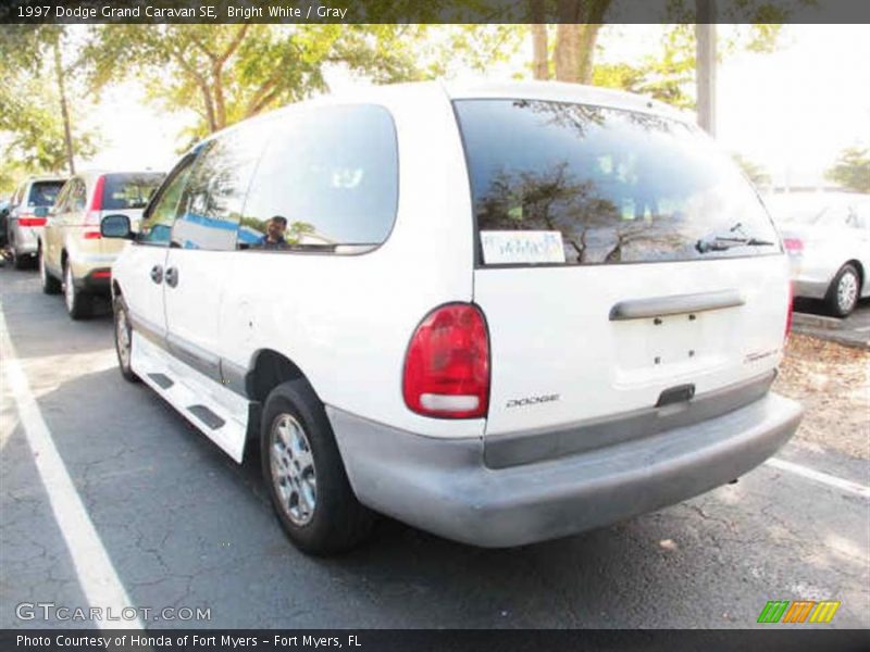 Bright White / Gray 1997 Dodge Grand Caravan SE