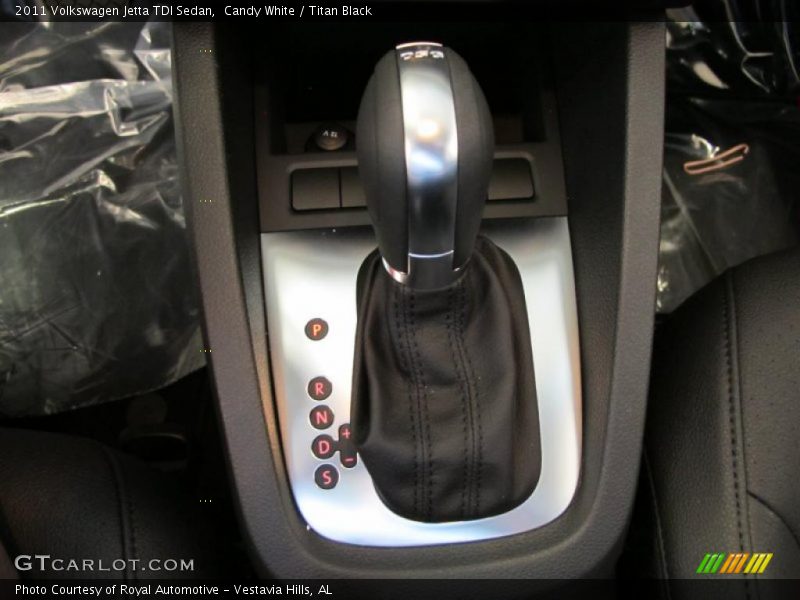 Candy White / Titan Black 2011 Volkswagen Jetta TDI Sedan