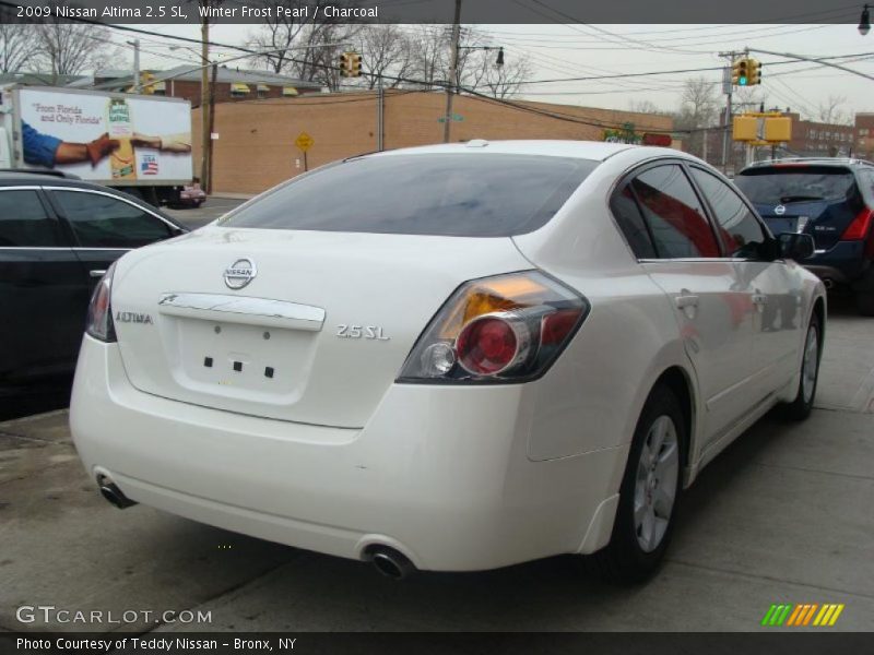 Winter Frost Pearl / Charcoal 2009 Nissan Altima 2.5 SL