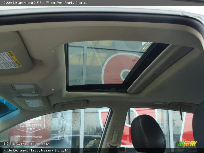 Winter Frost Pearl / Charcoal 2009 Nissan Altima 2.5 SL