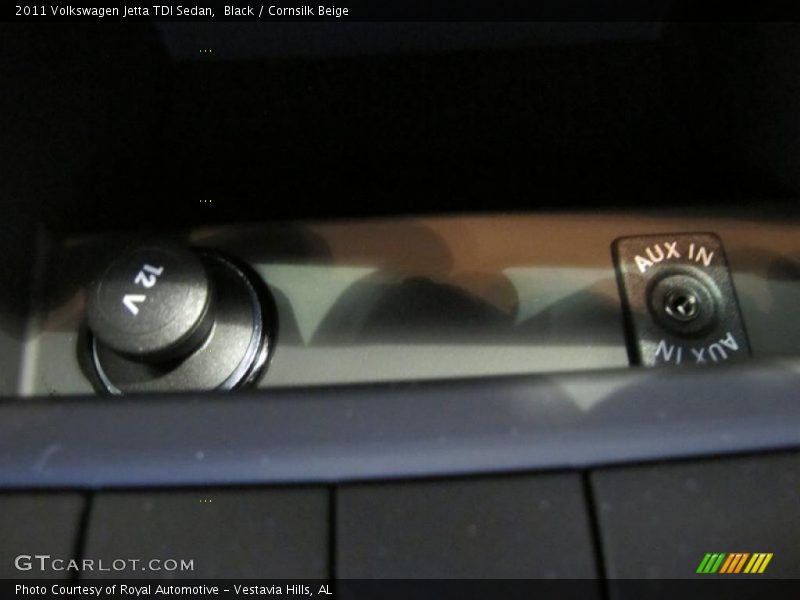 Black / Cornsilk Beige 2011 Volkswagen Jetta TDI Sedan