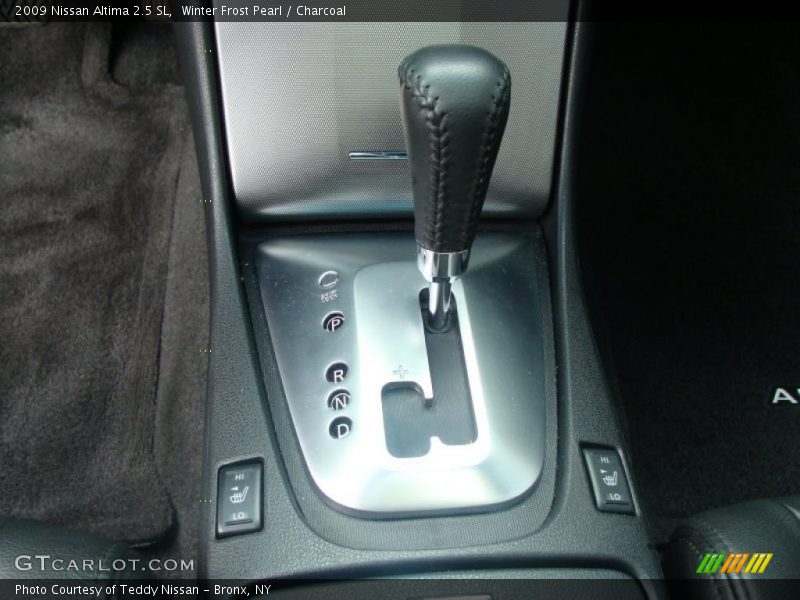 Winter Frost Pearl / Charcoal 2009 Nissan Altima 2.5 SL