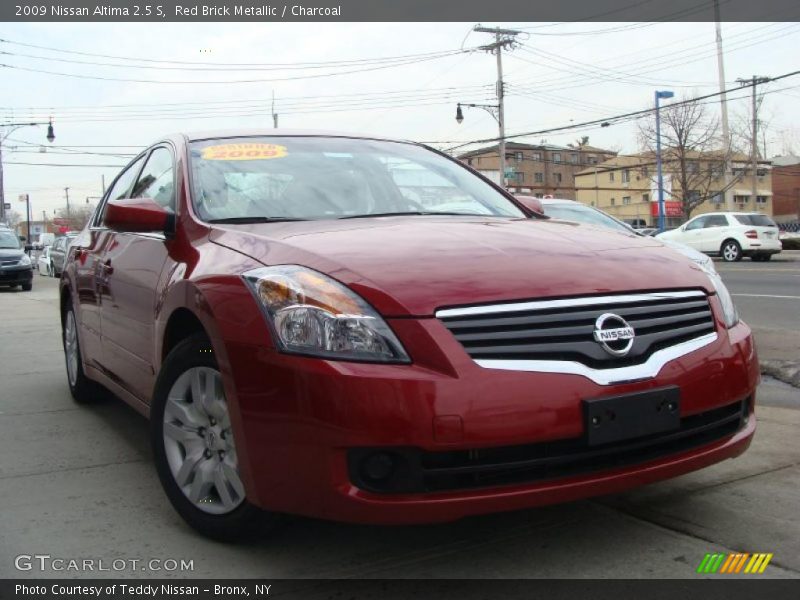Red Brick Metallic / Charcoal 2009 Nissan Altima 2.5 S