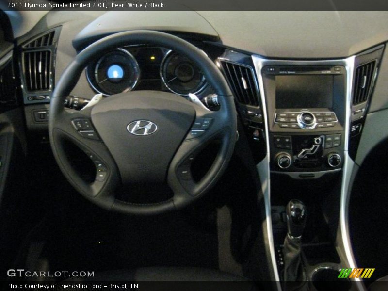 Dashboard of 2011 Sonata Limited 2.0T