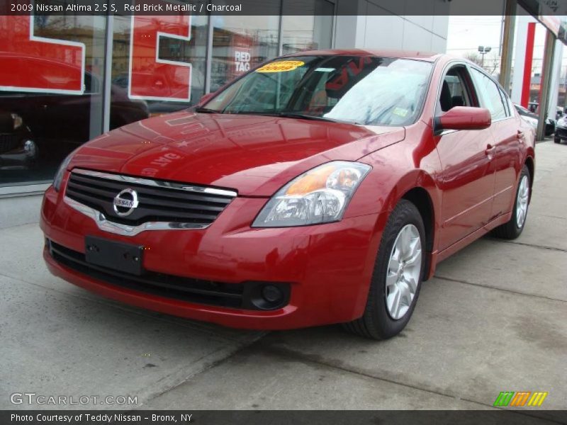 Red Brick Metallic / Charcoal 2009 Nissan Altima 2.5 S