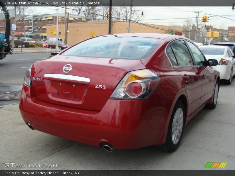 Red Brick Metallic / Charcoal 2009 Nissan Altima 2.5 S