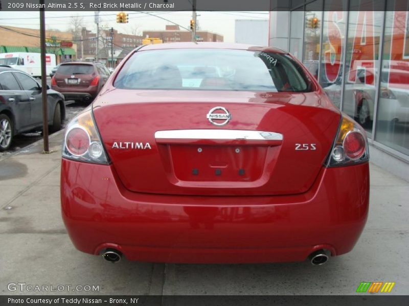 Red Brick Metallic / Charcoal 2009 Nissan Altima 2.5 S