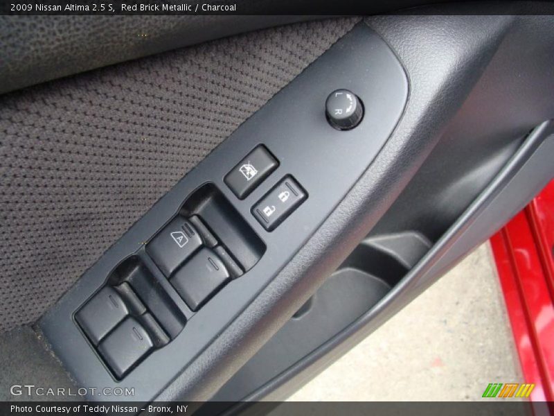 Red Brick Metallic / Charcoal 2009 Nissan Altima 2.5 S
