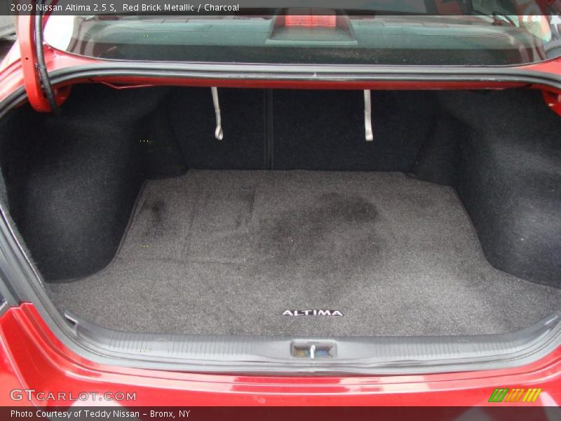 Red Brick Metallic / Charcoal 2009 Nissan Altima 2.5 S