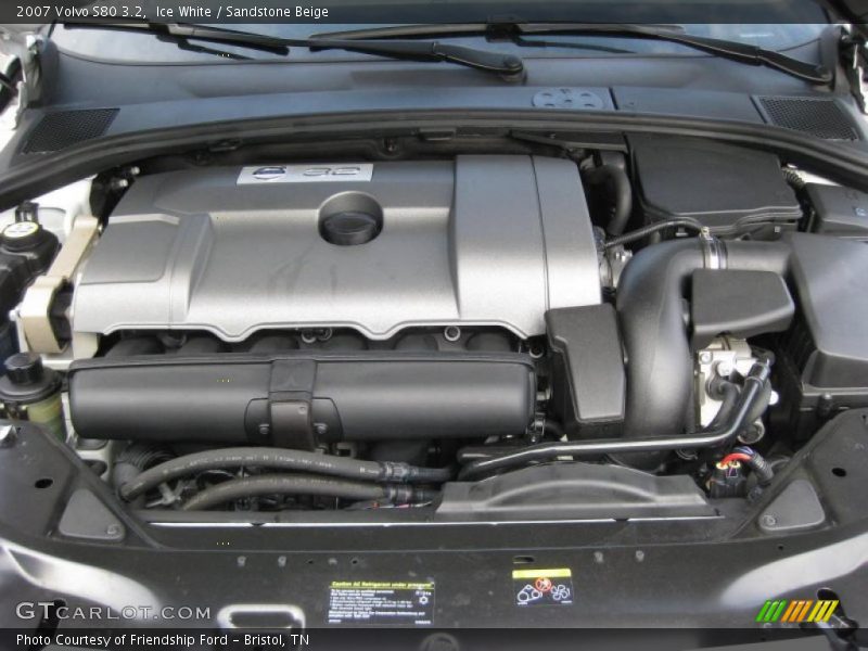Ice White / Sandstone Beige 2007 Volvo S80 3.2