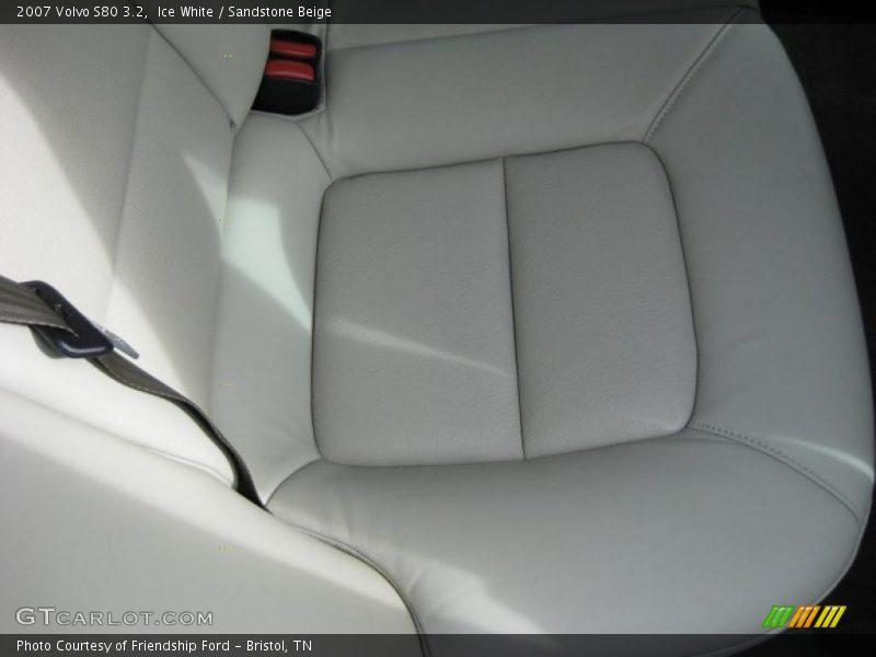 Ice White / Sandstone Beige 2007 Volvo S80 3.2