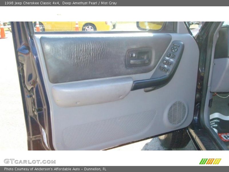 Deep Amethyst Pearl / Mist Gray 1998 Jeep Cherokee Classic 4x4