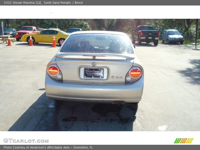 Sunlit Sand Metallic / Blond 2002 Nissan Maxima GLE