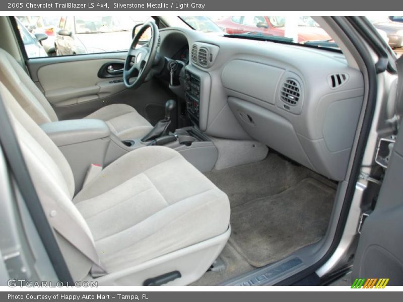 Silverstone Metallic / Light Gray 2005 Chevrolet TrailBlazer LS 4x4