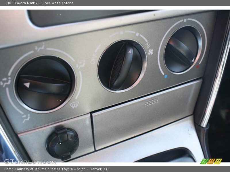 Super White / Stone 2007 Toyota Matrix