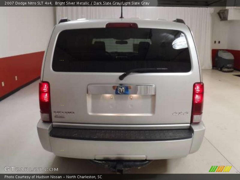 Bright Silver Metallic / Dark Slate Gray/Light Slate Gray 2007 Dodge Nitro SLT 4x4