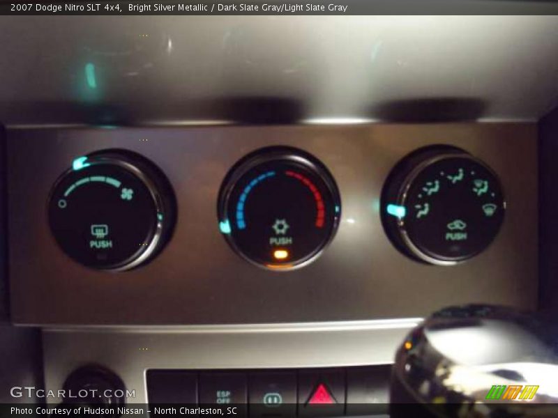 Bright Silver Metallic / Dark Slate Gray/Light Slate Gray 2007 Dodge Nitro SLT 4x4