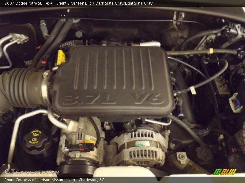 Bright Silver Metallic / Dark Slate Gray/Light Slate Gray 2007 Dodge Nitro SLT 4x4