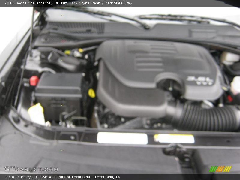 Brilliant Black Crystal Pearl / Dark Slate Gray 2011 Dodge Challenger SE