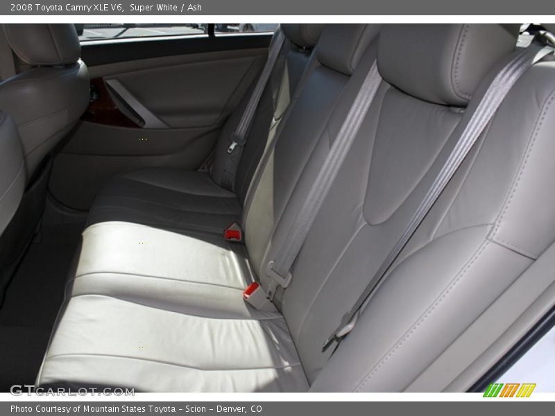 Super White / Ash 2008 Toyota Camry XLE V6