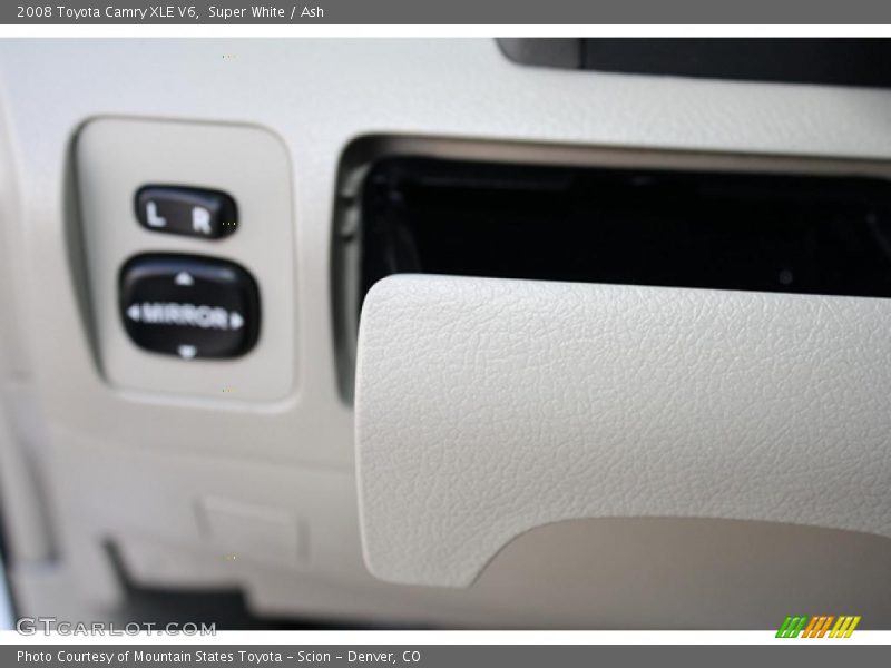 Super White / Ash 2008 Toyota Camry XLE V6