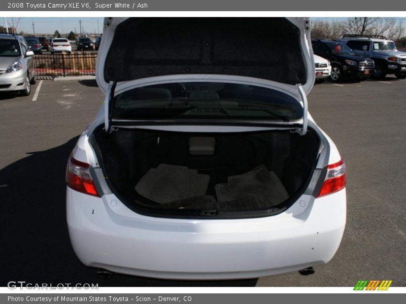 Super White / Ash 2008 Toyota Camry XLE V6