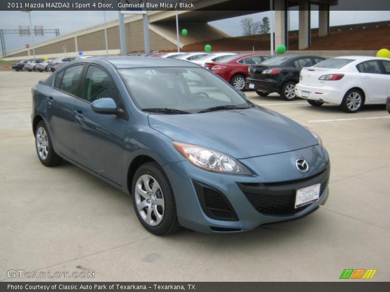 Front 3/4 View of 2011 MAZDA3 i Sport 4 Door