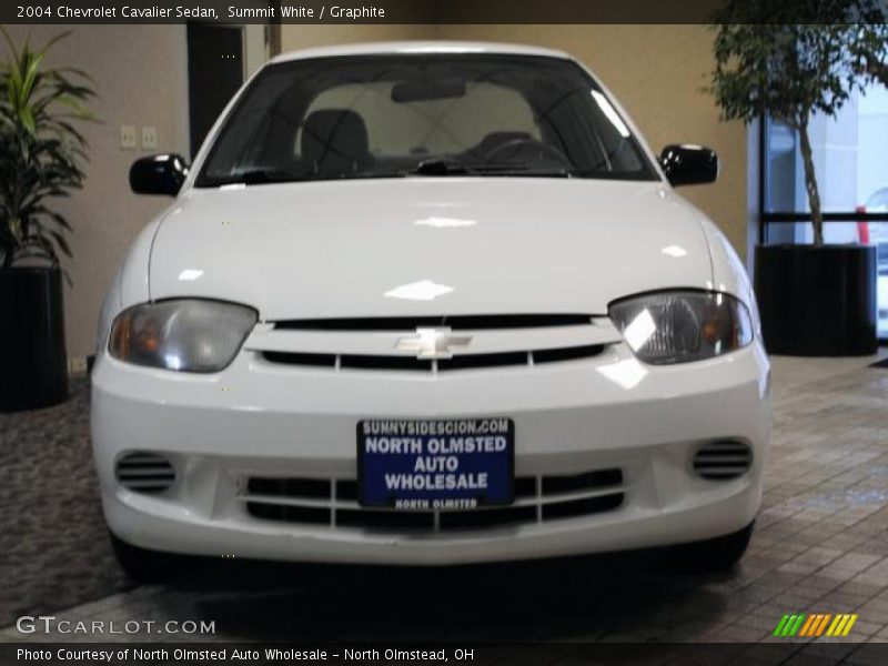 Summit White / Graphite 2004 Chevrolet Cavalier Sedan