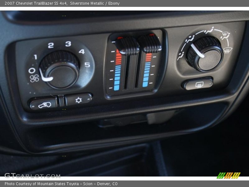 Controls of 2007 TrailBlazer SS 4x4