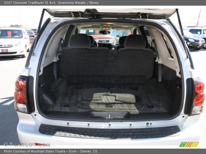  2007 TrailBlazer SS 4x4 Trunk