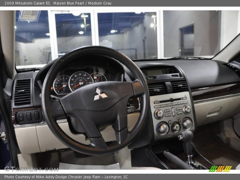 Dashboard of 2009 Galant ES