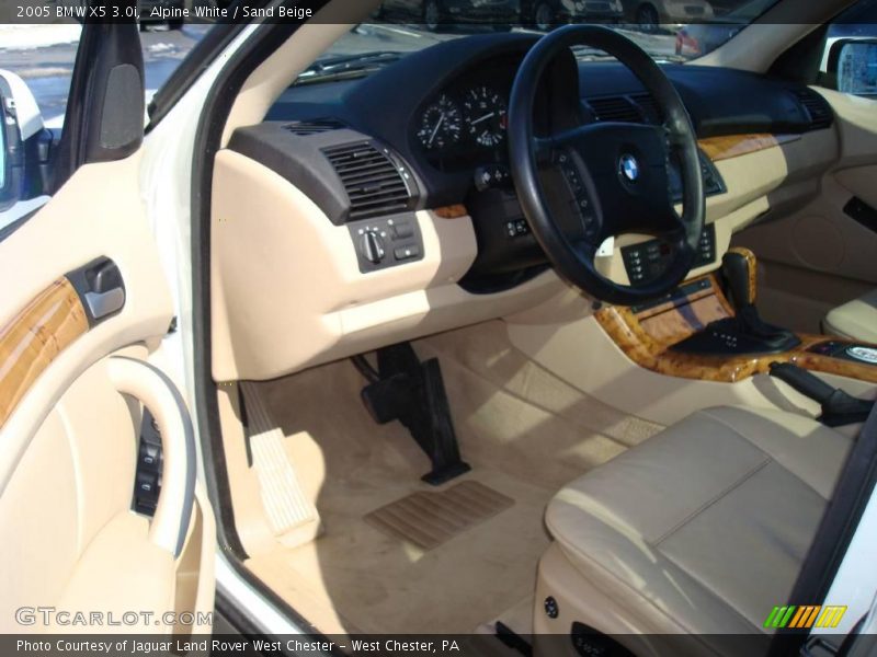 Alpine White / Sand Beige 2005 BMW X5 3.0i