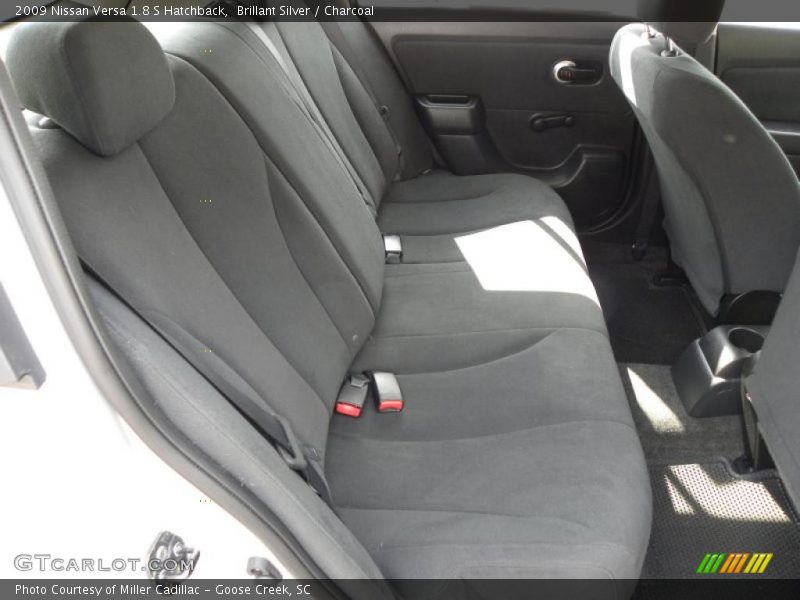 Brillant Silver / Charcoal 2009 Nissan Versa 1.8 S Hatchback