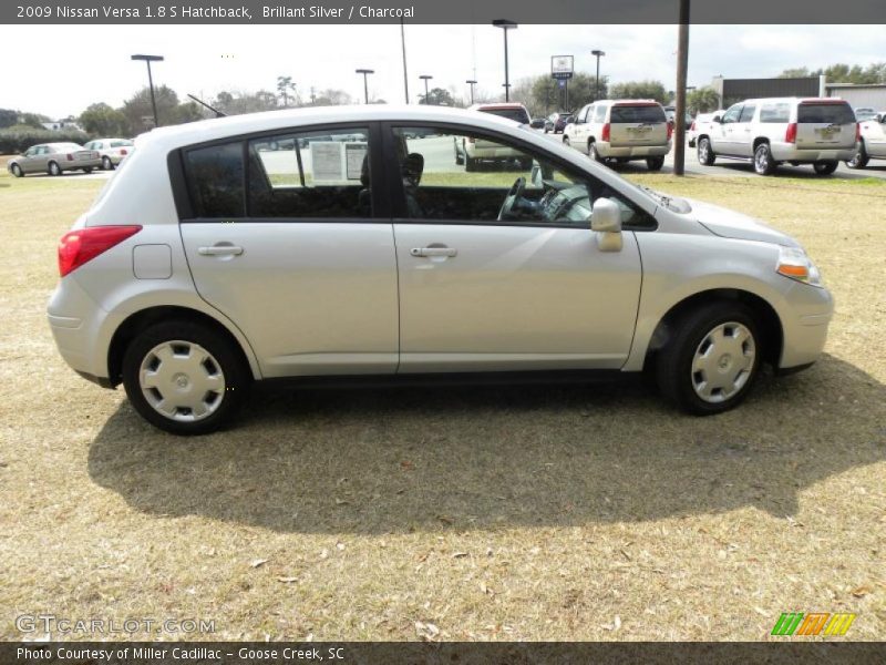 Brillant Silver / Charcoal 2009 Nissan Versa 1.8 S Hatchback