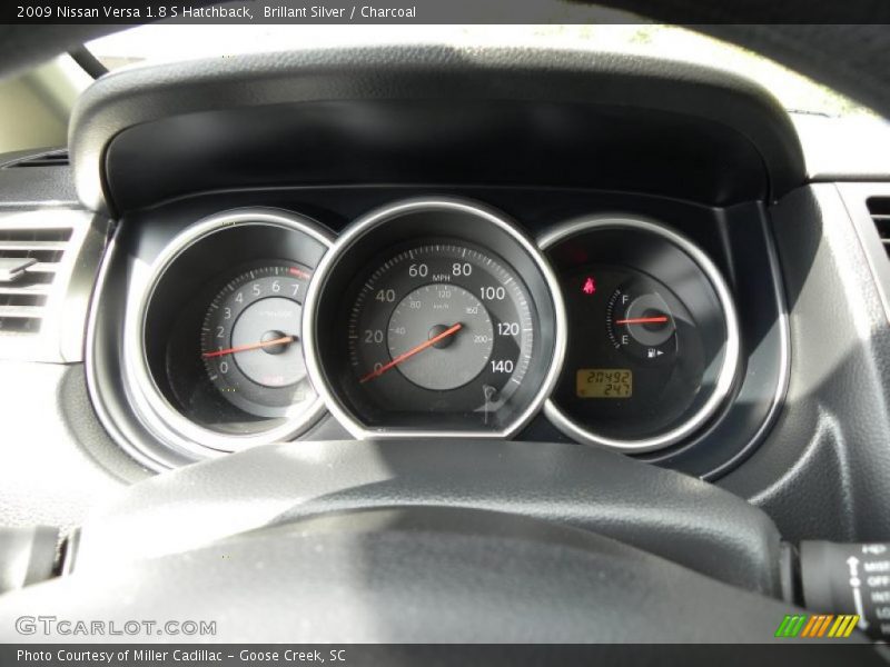 Brillant Silver / Charcoal 2009 Nissan Versa 1.8 S Hatchback