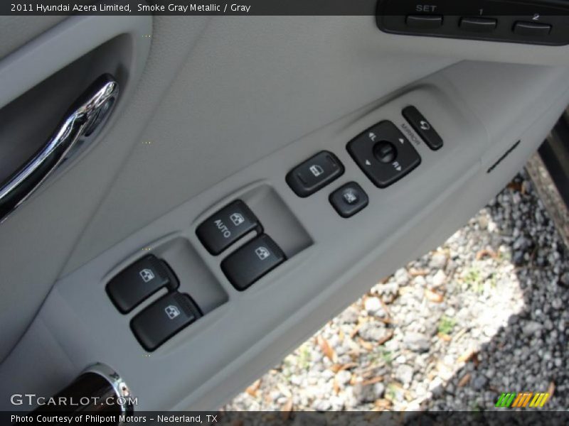 Controls of 2011 Azera Limited