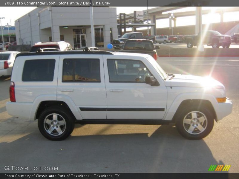 Stone White / Dark Slate Gray 2009 Jeep Commander Sport