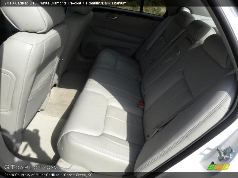 White Diamond Tri-coat / Titanium/Dark Titanium 2010 Cadillac DTS