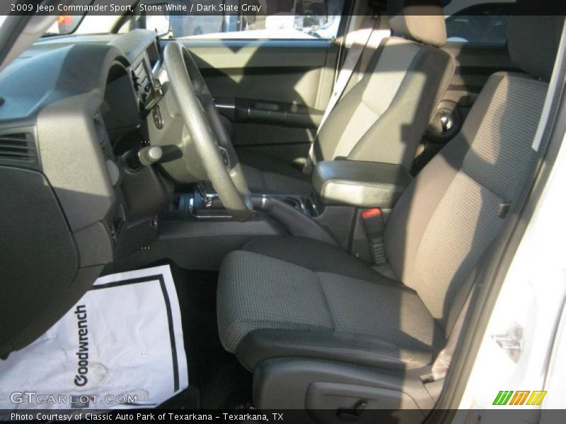 Stone White / Dark Slate Gray 2009 Jeep Commander Sport