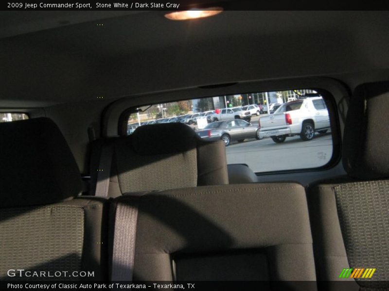 Stone White / Dark Slate Gray 2009 Jeep Commander Sport