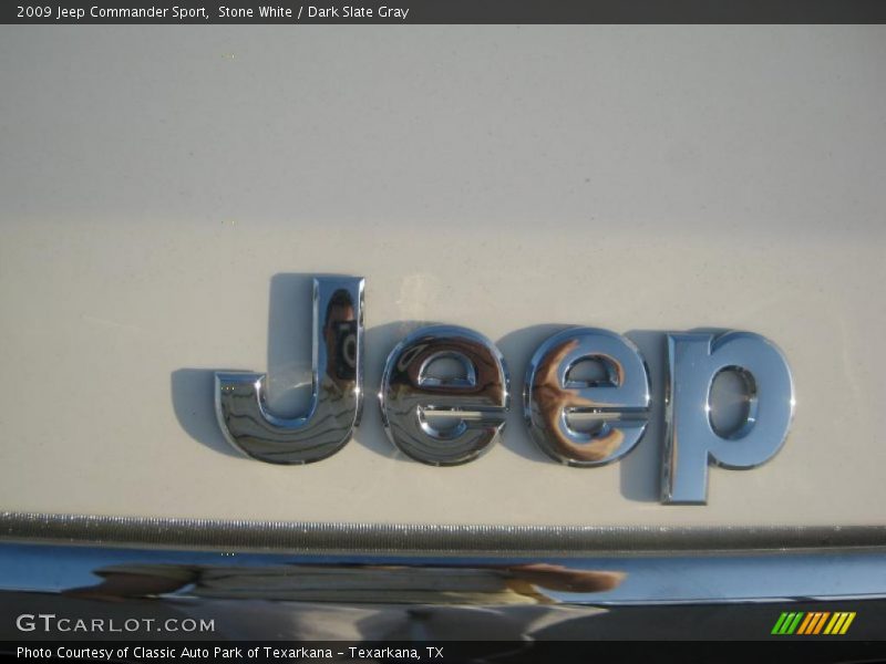 Stone White / Dark Slate Gray 2009 Jeep Commander Sport