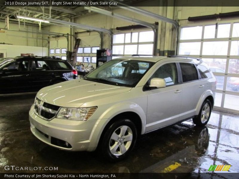 Bright Silver Metallic / Dark Slate Gray 2010 Dodge Journey SXT
